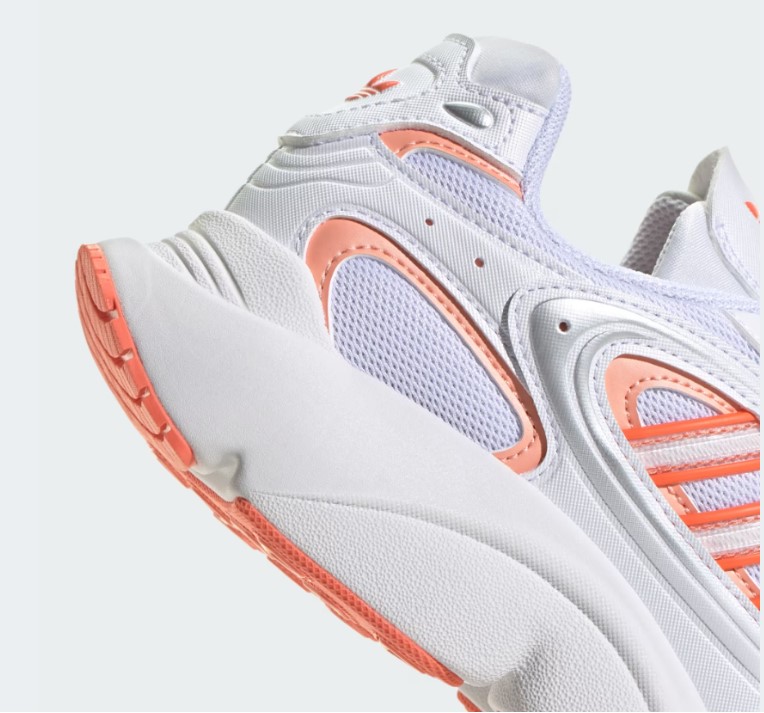 Жіночі кросівки Adidas Ozmillen JH5642_image_5